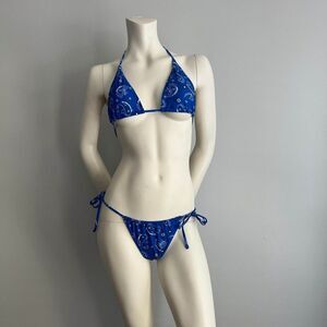 Swimwear Women's Blue Paisley 3 Piece Bikini Sets With Bucket Hat Size‎ M